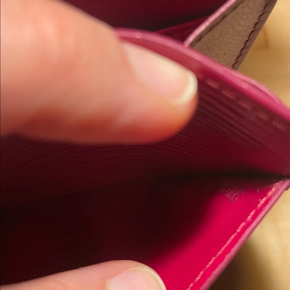 SOLD Louis Vuitton Fucshia Sarah Epi Wallet! - Picture 5 of 6